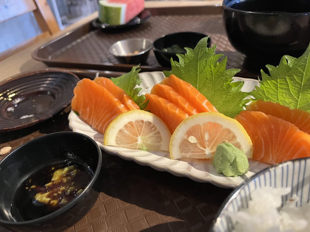 salmon sashimi image